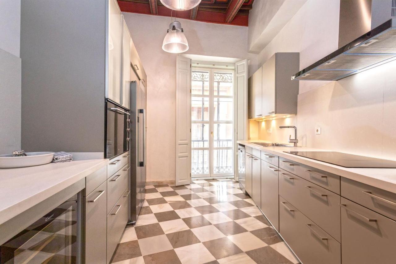 Genteel Home Palacio Abades Севилья Экстерьер фото