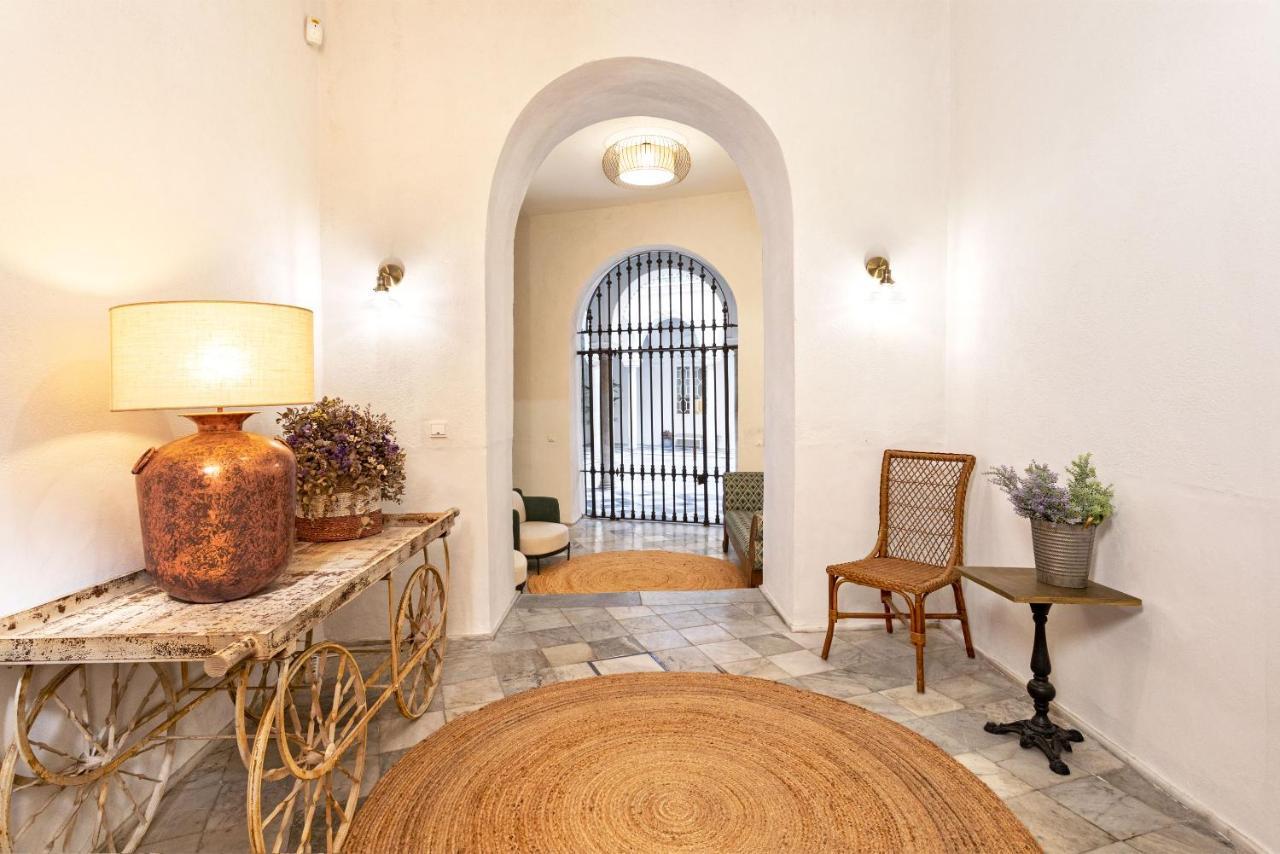 Genteel Home Palacio Abades Севилья Экстерьер фото